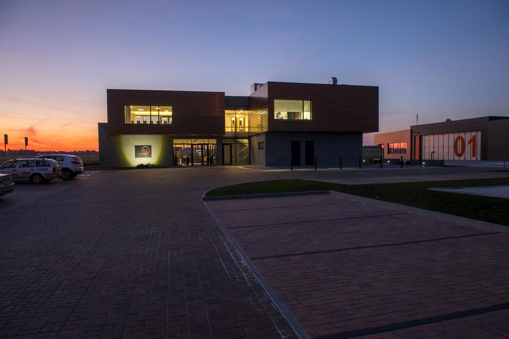 MG Restaurace/Luxury Apartments Mladá Boleslav Extérieur photo