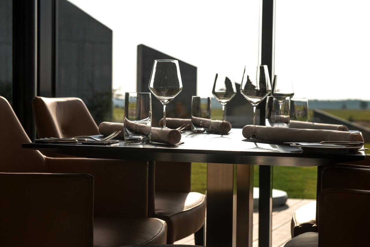 MG Restaurace/Luxury Apartments Mladá Boleslav Extérieur photo