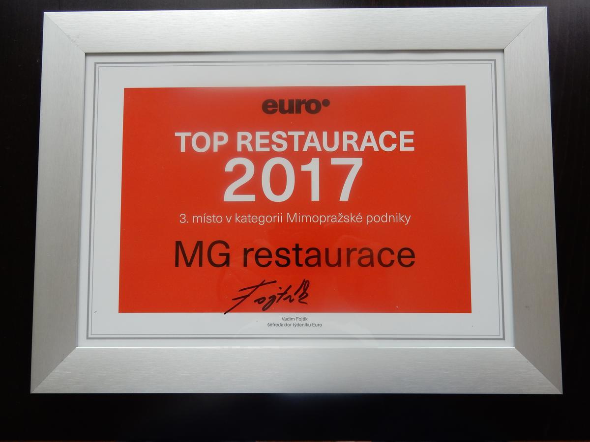 MG Restaurace/Luxury Apartments Mladá Boleslav Extérieur photo