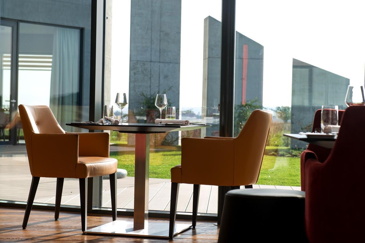 MG Restaurace/Luxury Apartments Mladá Boleslav Extérieur photo